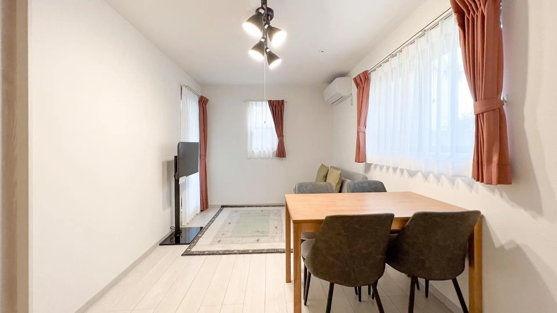 J'S Court Ochiai Apartment Tokyo 0*,  Japan
